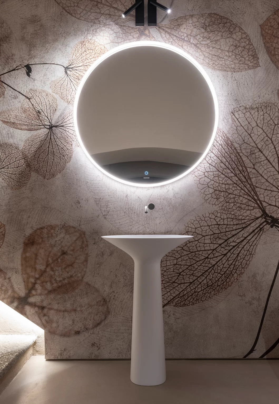 Royal Freestanding Basin